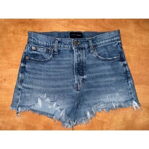 Lucky Brand High Rise Mom Shorts Medium Wash Distressed Raw Hem Denim Size 6/28